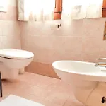 Dalla Mena فندق