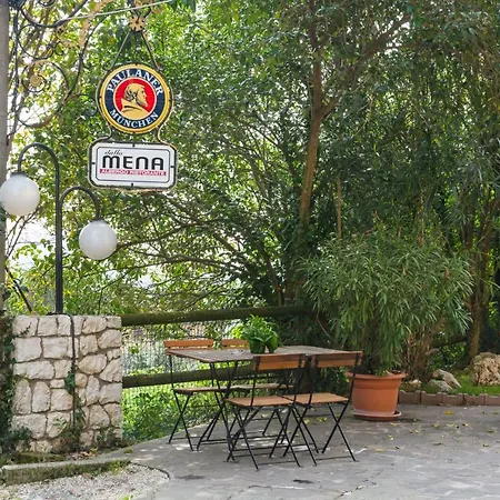 Dalla Mena Отель 2*