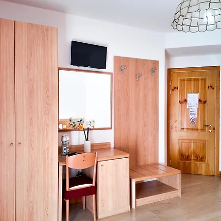 Dalla Mena Hotell