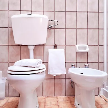 Dalla Mena Отель 2*