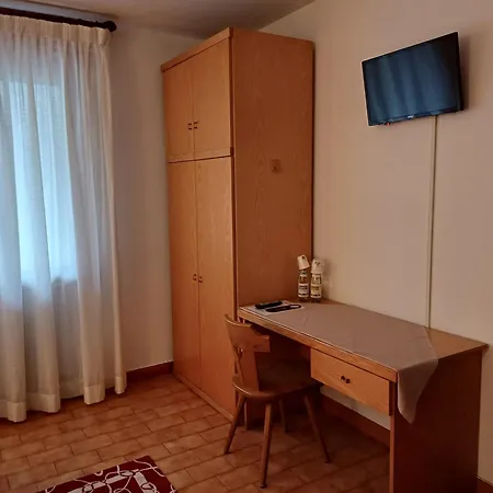 Szálloda Dalla Mena 2*